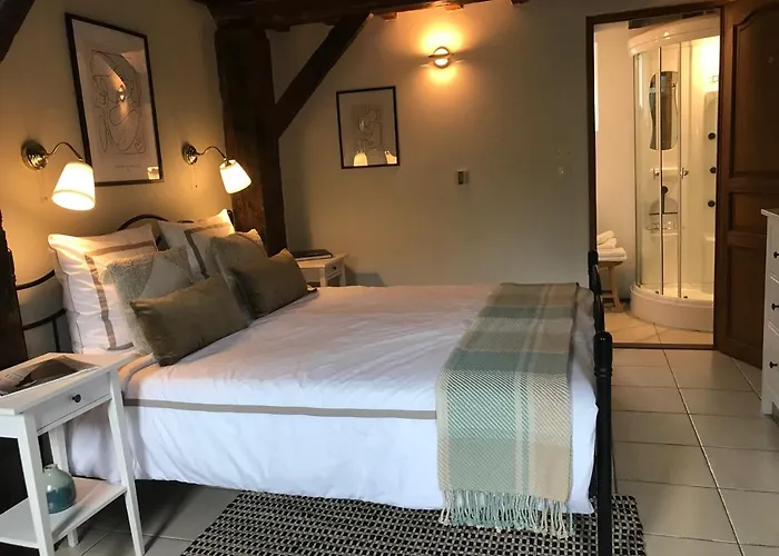 La Paix, Bucolique En Normandie * Condé-sur-Noireau