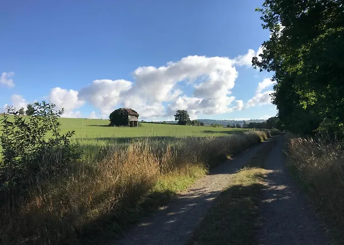 La Paix, Bucolique En Normandie * Condé-sur-Noireau