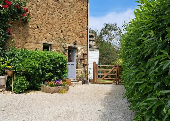 La Paix, Bucolique En Normandie * Condé-sur-Noireau